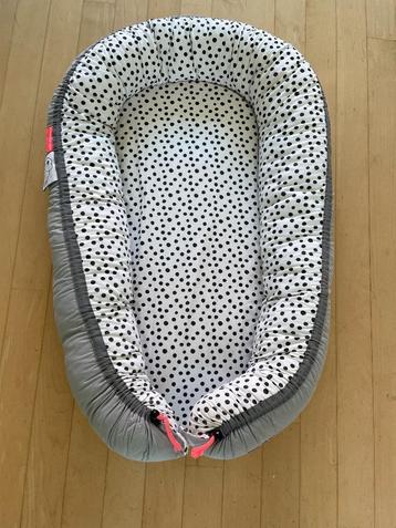 Baby nestje Done by Deer beschikbaar voor biedingen