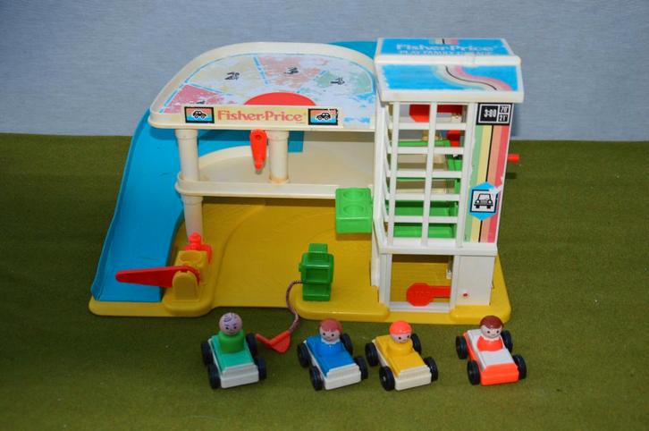 vintage Fisher Price parkeer garage 2504 uit 1987 met 4 auto, Kinderen en Baby's, Speelgoed | Fisher-Price, Gebruikt, Speelset