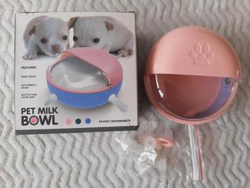 Pet milk bowl / drinkfles voor kittens en puppys beschikbaar voor biedingen