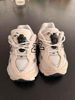 New balance 9060 baby, Ophalen of Verzenden, Zo goed als nieuw, Jongetje of Meisje