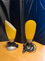 Twee Gele Melkglas Kelk Lampjes - Nachtkastjes, Ophalen, Gebruikt, Glas, Minder dan 100 cm