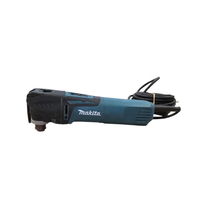 Makita TM3010C Multitool, Doe-het-zelf en Verbouw, Gereedschap | Schuurmachines, Zo goed als nieuw