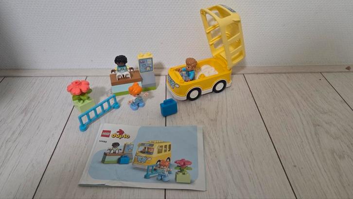 Lego Duplo Schoolbus, Kinderen en Baby's, Speelgoed | Duplo en Lego, Zo goed als nieuw, Duplo, Complete set, Ophalen