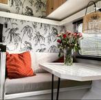 Te huur: Hippe retro/vintage Regenboog Kip caravan, Caravans en Kamperen