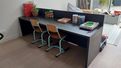 Kinderbureau van eikenhout, Huis en Inrichting, Bureaus, Zo goed als nieuw, Ophalen