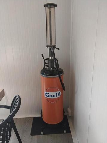Tweetakt benzinepomp gulf beschikbaar voor biedingen