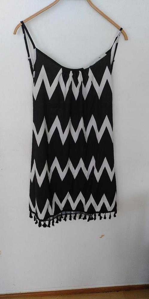 Strandjurkje, minijurk, festival, zwart-wit, grafisch, L, Kleding | Dames, Jurken, Zo goed als nieuw, Maat 42/44 (L), Wit, Boven de knie