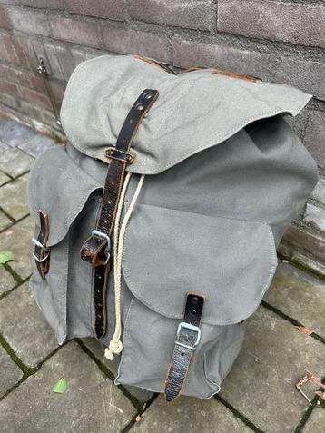 Originele Oostenrijkse legerrugzak (1954) – Franz Brehme beschikbaar voor biedingen