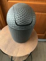 Prullen/afvalbakje Rattan, Huis en Inrichting, Ophalen of Verzenden, Zo goed als nieuw, Kunststof, Minder dan 50 cm