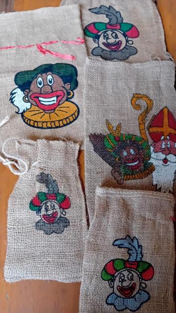 5 x Sinterklaas/Zwarte Piet zakken  beschikbaar voor biedingen