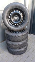 Winterbanden renault captur 205 60 16 tpms 4x100 velgen, Auto diversen, Wieldoppen, Ophalen, Zo goed als nieuw