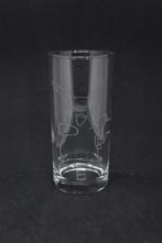 SALE - Zwaaiende Pikachu (Pokémon) - Gegraveerd Glas, Hobby en Vrije tijd, Ophalen of Verzenden, Nieuw, Losse kaart