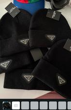 Mutsen 5 stuks PRADA, Kleding | Heren, Mutsen, Sjaals en Handschoenen, Ophalen, Zo goed als nieuw, Overige maten, Muts
