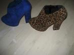 2 paar hele korte laarsjes zijn mij te groot koopje voor 2 p, Overige kleuren, Nieuw, Ophalen of Verzenden, Schoenen met hoge hakken