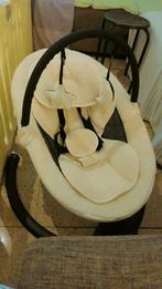 Witte Luvion Elektrische Babyswing – Comfort & Design in 1, Ophalen, Zo goed als nieuw
