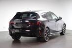 BMW 1 Serie 120 M Sport Automaat / Panoramadak / Sportstoele, Gebruikt, 156 pk, Met garantie (alle), Zwart