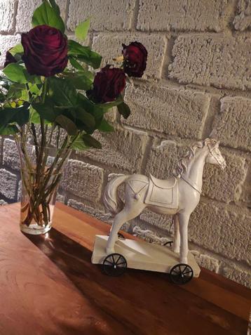 Paard op Wielen - Decoratie (Hout) beschikbaar voor biedingen