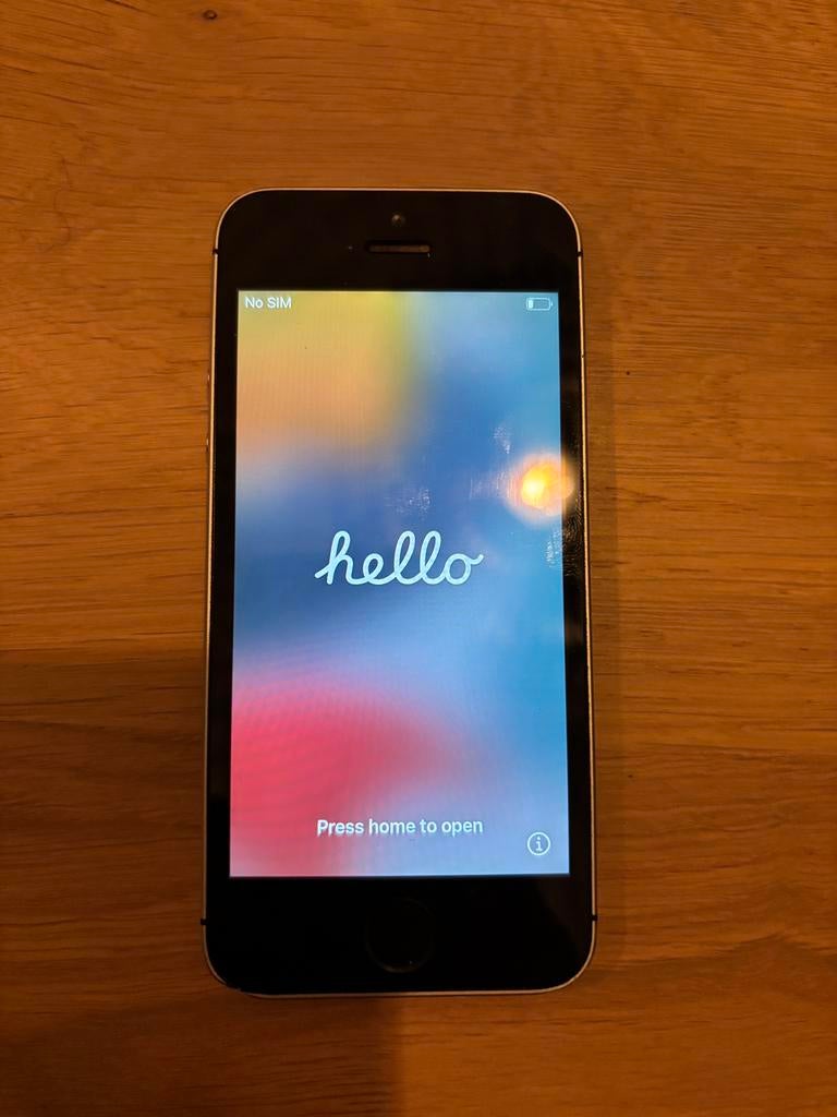 Iphone SE 1e generatie, Telecommunicatie, Mobiele telefoons | Apple iPhone, Ophalen, Gebruikt, 89 %, Zilver