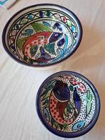 2 schaaltjes met vis decor, rand grootste beetje beschadigd, Huis en Inrichting, Woonaccessoires | Schalen en Manden, Ophalen of Verzenden