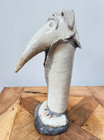 Abstract en surrealistische stijl keramieken beeld Hoog 25cm beschikbaar voor biedingen