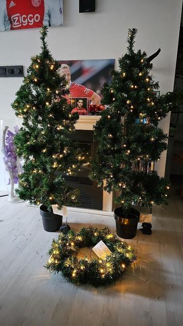 Schitterende Set Kerstbomen en Krans! NIEUW! Van 159 voor 49 beschikbaar voor biedingen