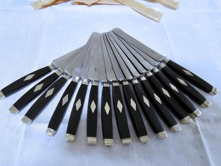 ZELDZAAM 15 antieke ONTBIJTmessen EBBENHOUT * Napoleon III, Antiek en Kunst, Antiek | Bestek, Ophalen of Verzenden