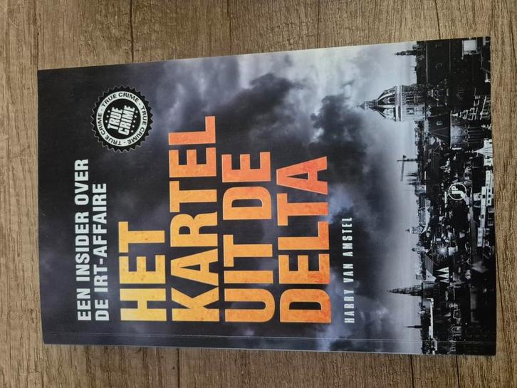 Harry van Amstel - Het kartel van de delta, Boeken, Detectives, Zo goed als nieuw, Ophalen