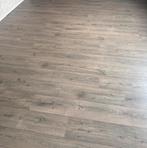 Laminaat vloer zo goed als nieuw met plinten en ondervloer, Doe-het-zelf en Verbouw, Vloerdelen en Plavuizen, 50 tot 150 cm, Ophalen of Verzenden