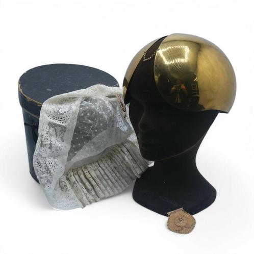 19e eeuws koperen oorijzer met gouden oorknoppen, Antiek en Kunst, Antiek | Goud en Zilver, Goud, Ophalen of Verzenden
