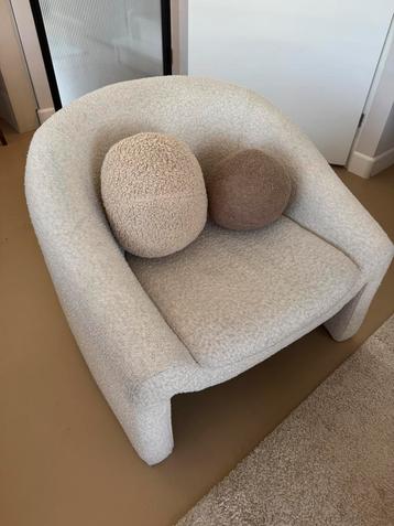 Boucle fauteuil  beschikbaar voor biedingen