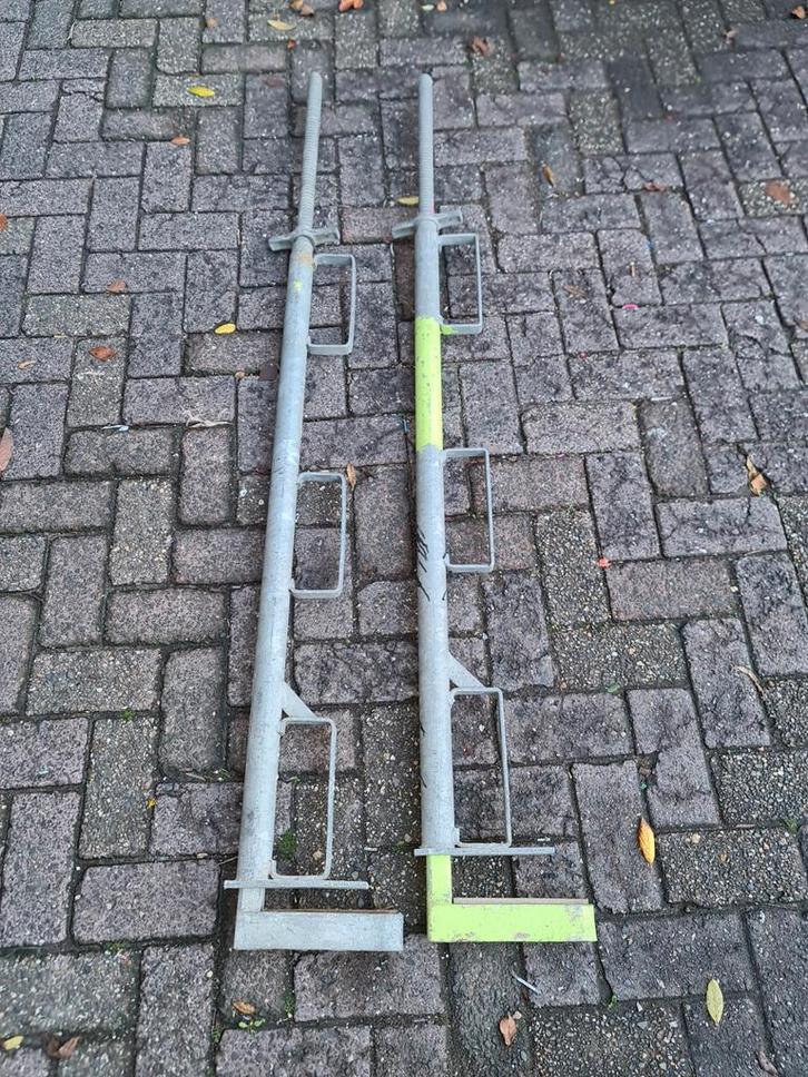 15 x Steigerpalen / rand beveiliging / leuningstaander, Doe-het-zelf en Verbouw, Steigers, Gebruikt, Overige typen, 2 tot 5 meter