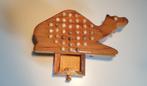 Houten Solitaire Spel - Dromedaris Vorm, Verzamelen, Ophalen of Verzenden, Zo goed als nieuw