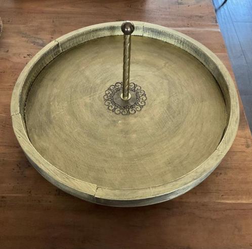 grote serveerschaal etagere 1 laags goud gebruikt maar goed, Huis en Inrichting, Woonaccessoires | Etagères, Gebruikt, Ophalen of Verzenden