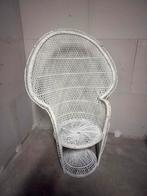 Rotan PauwenStoel - Wit, Huis en Inrichting, Stoelen, Ophalen, Gebruikt, Wit, Riet of Rotan