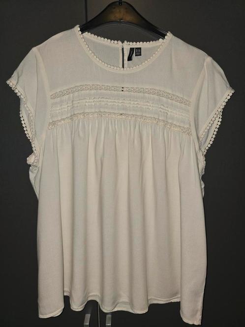 Offwhite top van Vero moda maat XL, Kleding | Dames, Tops, Zo goed als nieuw, Maat 46/48 (XL) of groter, Wit, Zonder mouw, Ophalen of Verzenden