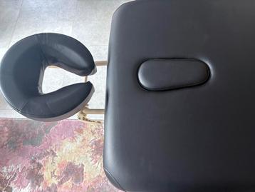 Massage behandeltafel z.g.a.n. + accessoires beschikbaar voor biedingen