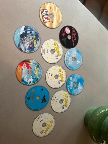 Elf Cd's De Skihut beschikbaar voor biedingen