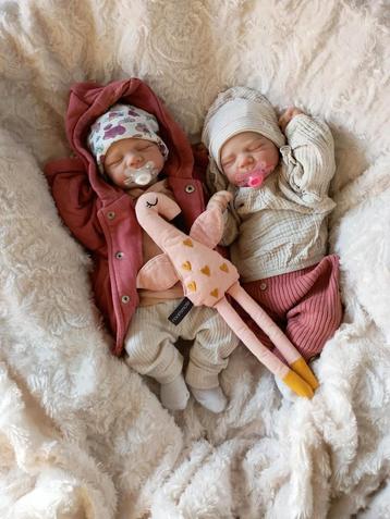 2 Mooie Reborn meisjes poppen beschikbaar voor biedingen