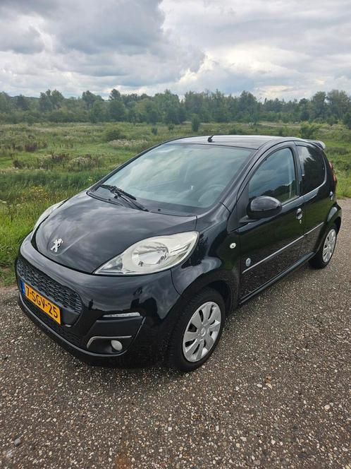 Peugeot 107 1.0 12V 5DR ENVY 2013 Zwart metallic, Auto's, Peugeot, Particulier, Airbags, Airconditioning, Android Auto, Bluetooth