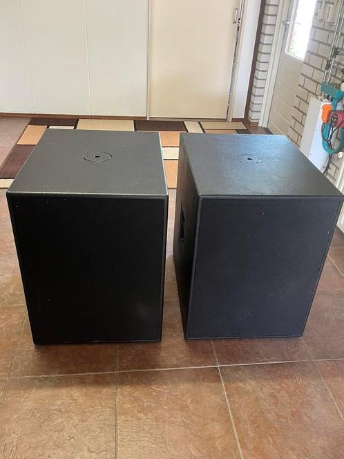 18 inch subwoofers (electrovoice), Audio, Tv en Foto, Luidsprekers, Gebruikt, Subwoofer, 120 watt of meer, Overige merken, Ophalen