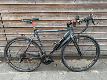 Racefiets Focus opknap beschikbaar voor biedingen