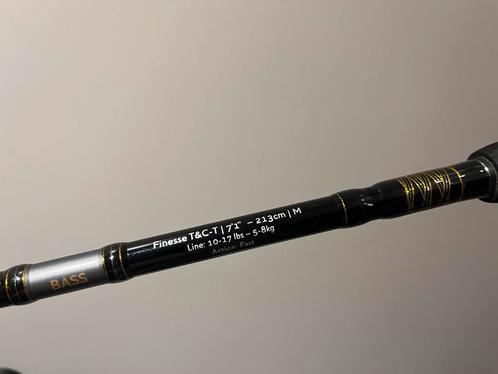 Westin W3 Bass Finesse T&C-t Hengel, 213 lang en 7-21, Watersport en Boten, Hengelsport | Karpervissen, Zo goed als nieuw, Werphengel