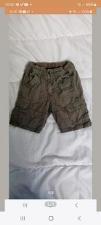 Leuke legergroene korte broek maat 98 H&M, Kinderen en Baby's, Kinderkleding | Maat 98, Jongen, Gebruikt, Ophalen of Verzenden