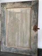 Oud deurtje, Ophalen