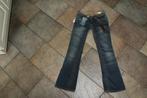 Slitch,s low waist vlot chekore bootcut jeans mt 25 KOOPJE