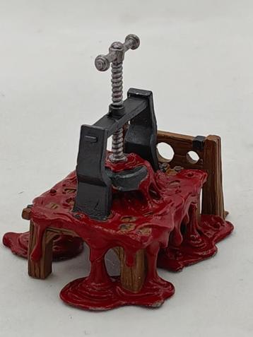 Skull Crusher – uit de Dungeons Torture Machines Collectie beschikbaar voor biedingen