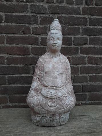 Grote betonnen boeddha tuinbeeld 
