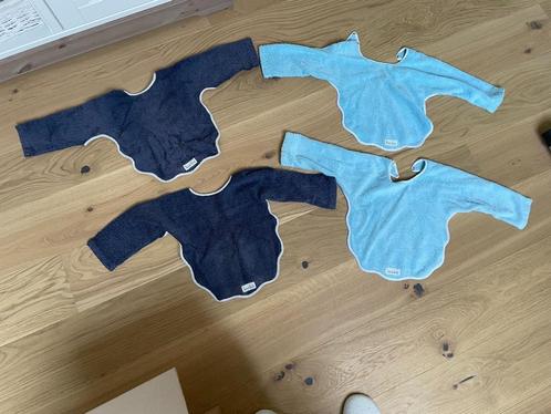 4 slabbers lange mouw Koeka, Kinderen en Baby's, Babyvoeding en Toebehoren, Zo goed als nieuw, Ophalen