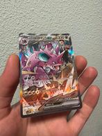 Team Rocket’s Nidoking (sv10 126), Hobby en Vrije tijd, Verzamelkaartspellen | Pokémon, Ophalen of Verzenden, Nieuw, Losse kaart