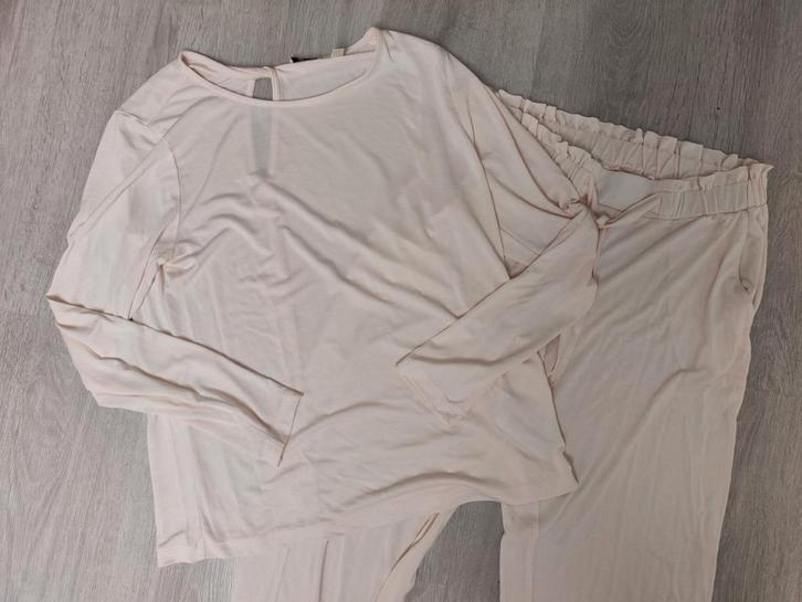 Zachtroze pyjama set (pyjamaset) dames Esprit maat 36/38 S/M, Kleding | Dames, Ondergoed en Lingerie, Nachtkleding, Roze, Ophalen of Verzenden